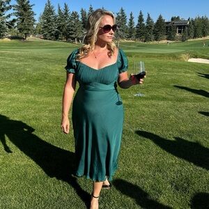 Petal & Pup MICKENNA SWEETHEART FRILL MIDI DRESS - EMERALD